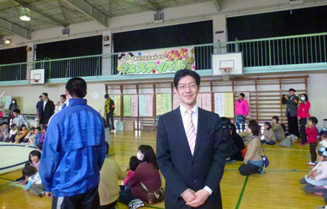 石坂わたるの活動:東中野にある精神障碍者の就労支援施設アトリエファントムフェスティバルの様子
