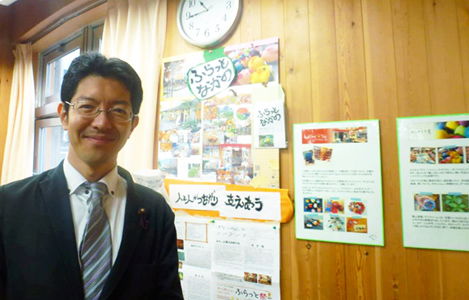 石坂わたるの活動:中野区本町にある「ふらっとなかの」ふらっとまつりに参加している写真