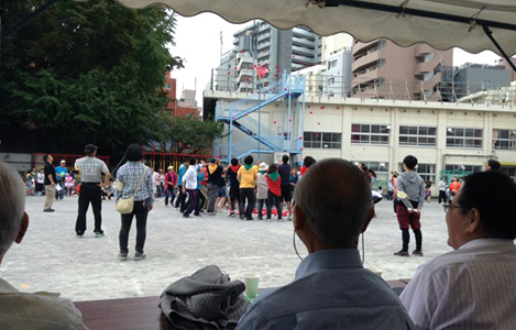 石坂わたるの活動:南中野地区の運動会の写真